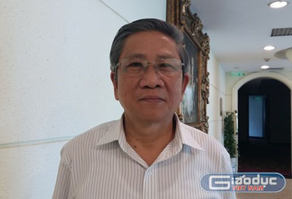 “Cố tiến lên hàng đầu, nhưng hàng đầu rồi không biết đi đâu?"
